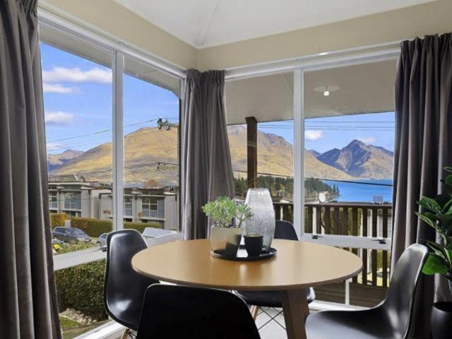 Villa Ultimate Convenience, Walk-To-Town Townhouse Distretto di Distretto di Queenstown Esterno foto