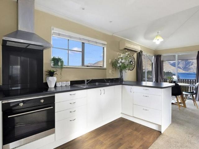 Villa Ultimate Convenience, Walk-To-Town Townhouse Distretto di Distretto di Queenstown Esterno foto