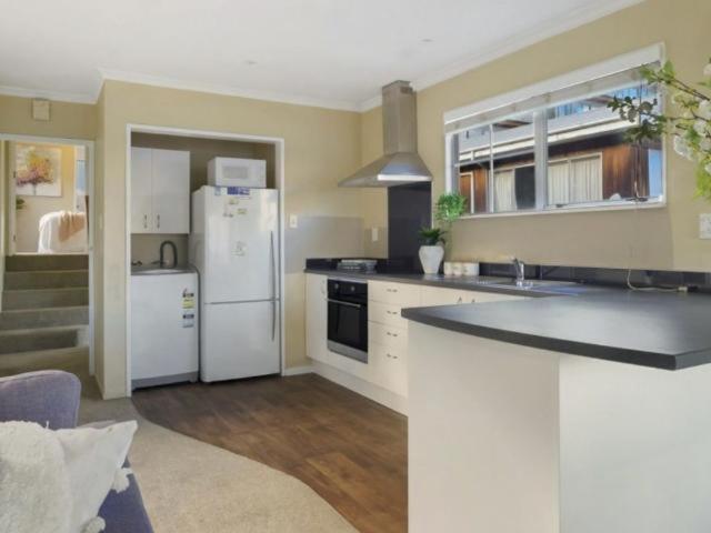 Villa Ultimate Convenience, Walk-To-Town Townhouse Distretto di Distretto di Queenstown Esterno foto