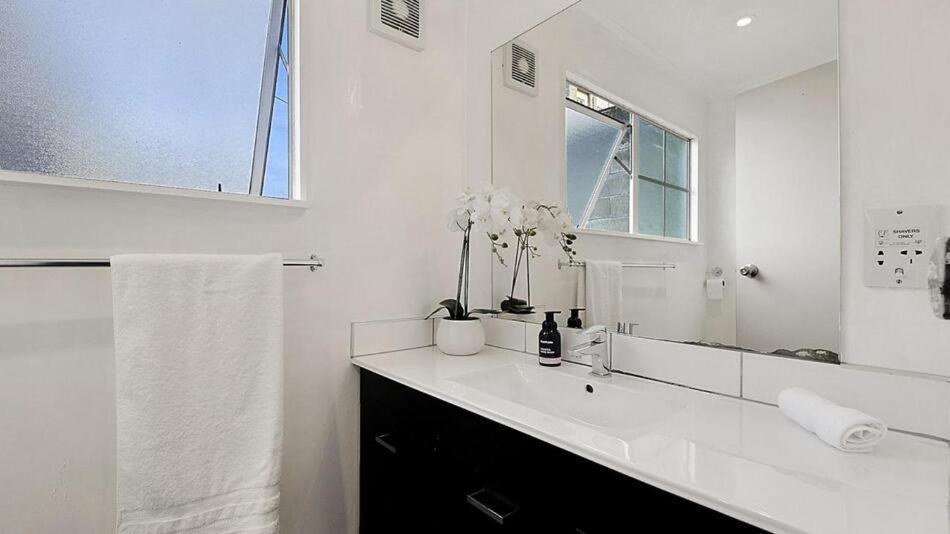 Villa Ultimate Convenience, Walk-To-Town Townhouse Distretto di Distretto di Queenstown Esterno foto